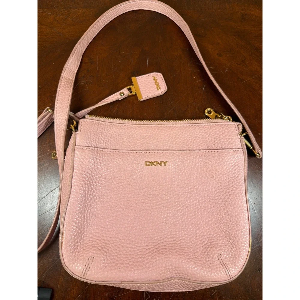 DKNY Pink Pebbled Leather Crossbody Bag Multi Zip Shoulder Purse Gold Hardware‎